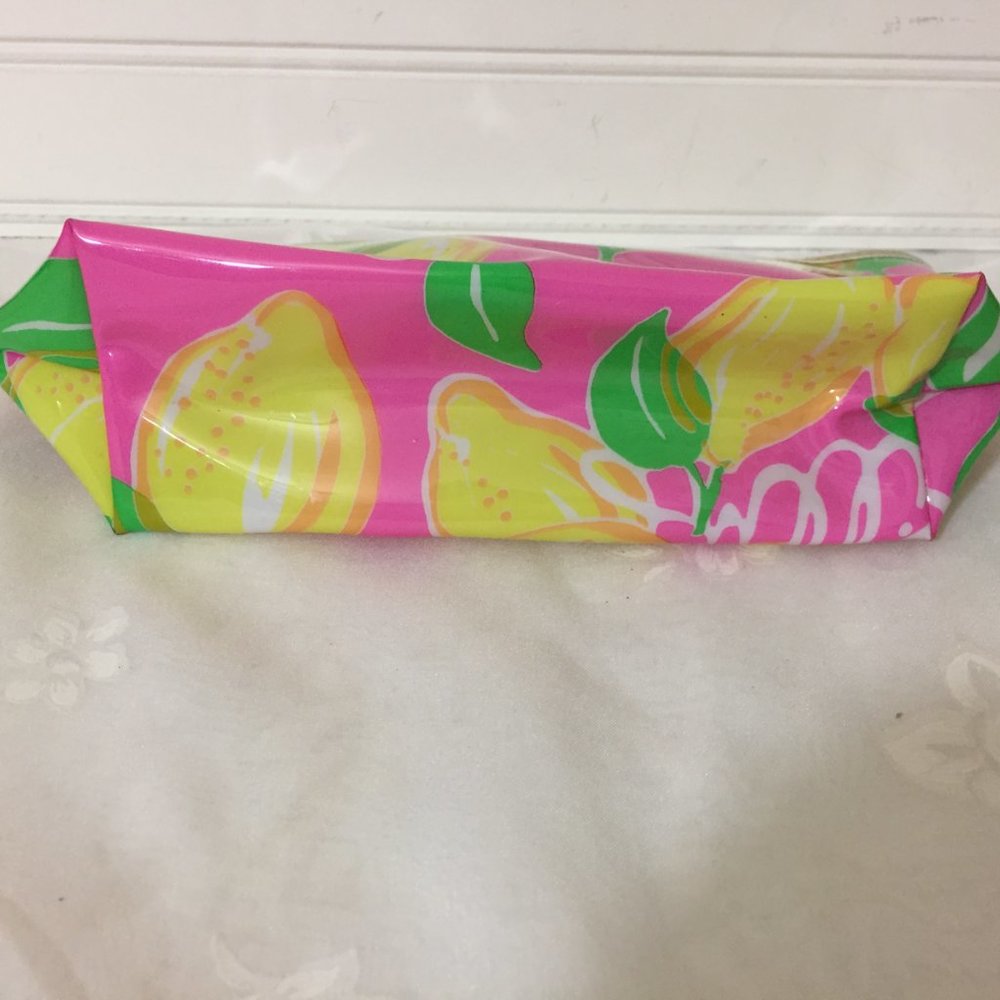 Lilly Pulitzer for Estee Lauder Lemon Cosmetic Bag - Picture 3 of 8